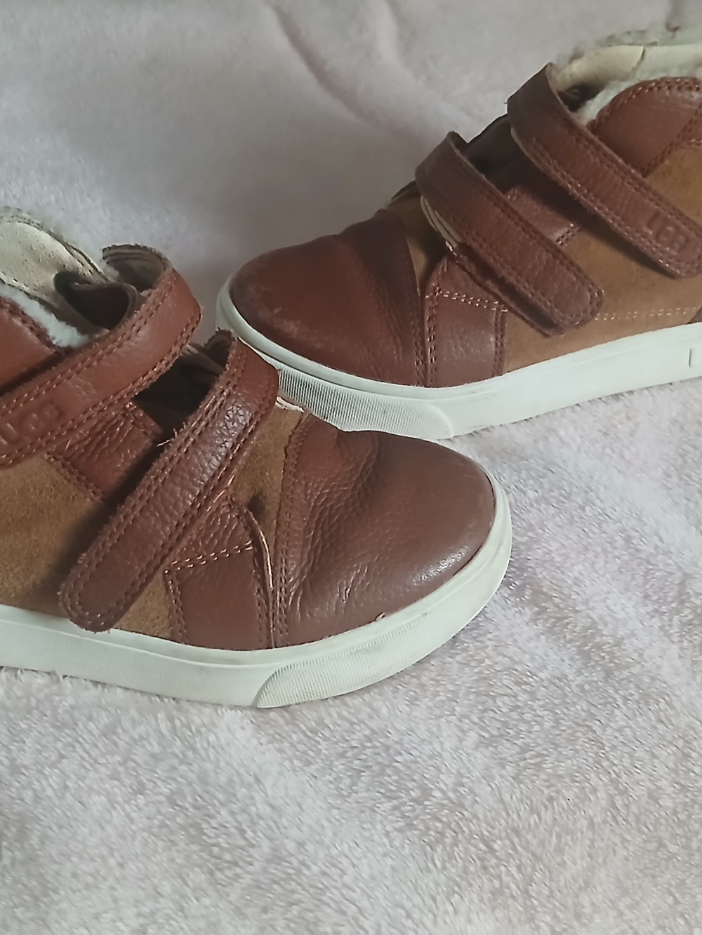 UGG Kids Brown Leather & Suede Velcro Sneakers